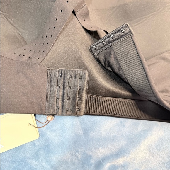 CALIA Women’s Empower Bra Black Size 42D High Support Workout New - Picture 6 of 8